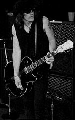 Izzy Stradlin